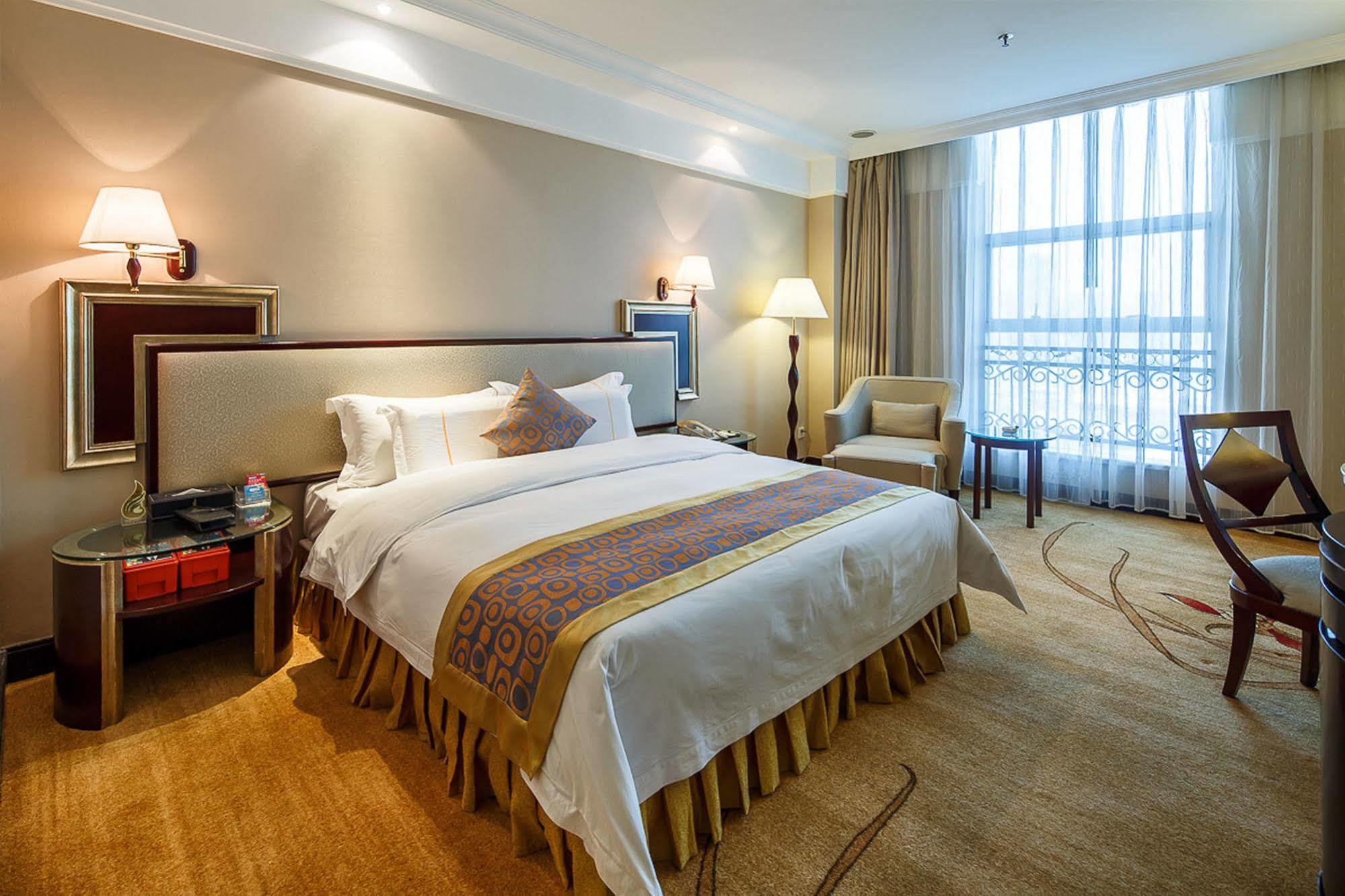 City Hotel Foshan Exterior foto